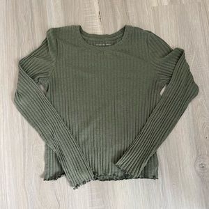 American eagle green ribbed right long sleeve